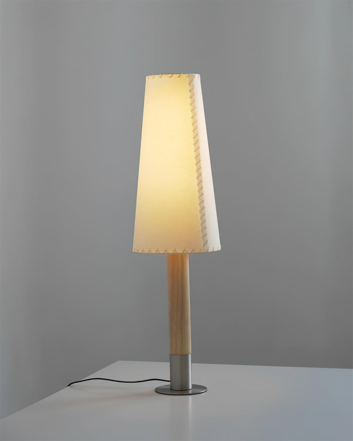 Liorenaya lampada da tavolo