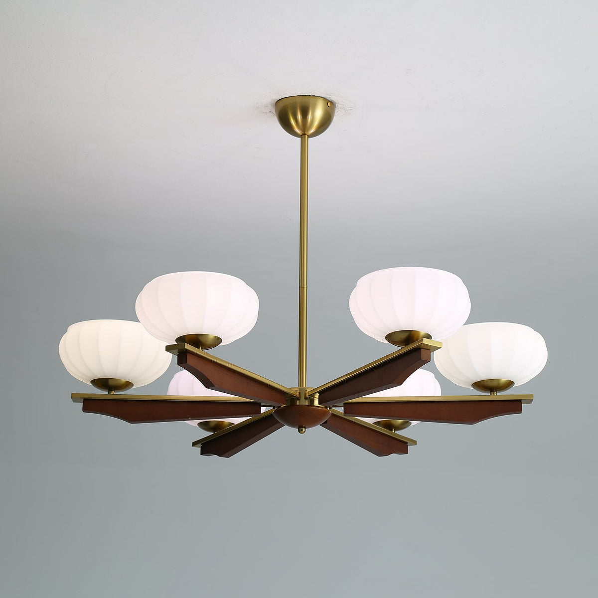 Uzoror lampadario Eleganza Tradizionale in legno vintage