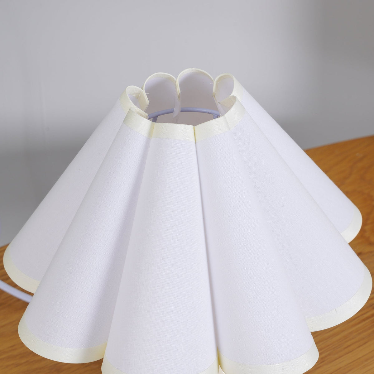 Nirixon lampada da tavolo in tessuto Whimsical