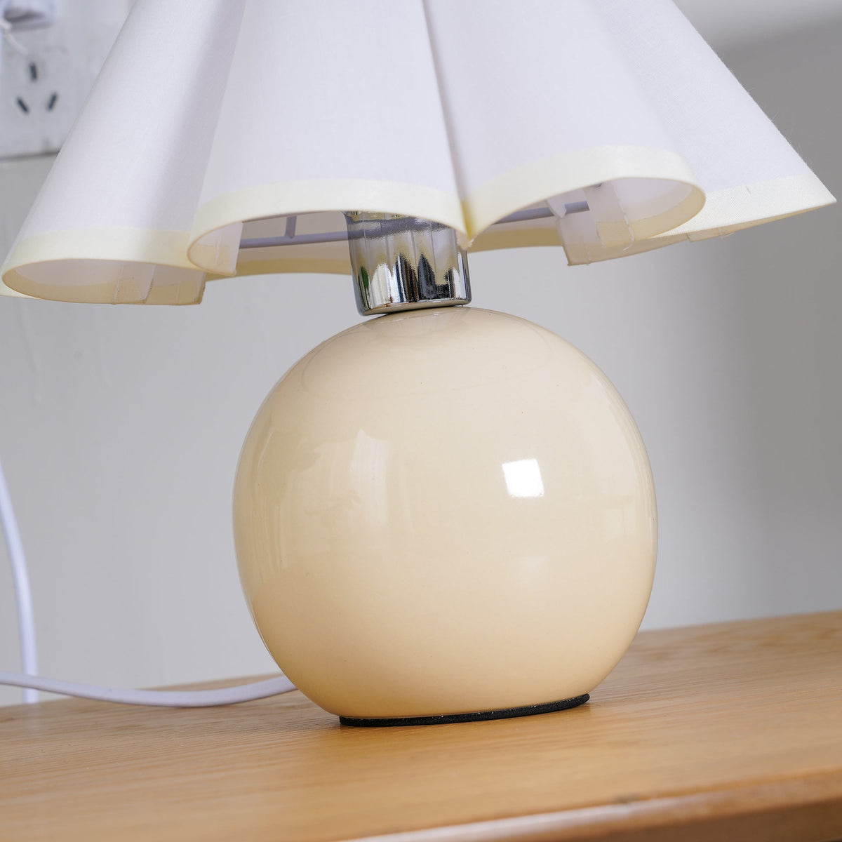 Nirixon lampada da tavolo in tessuto Whimsical