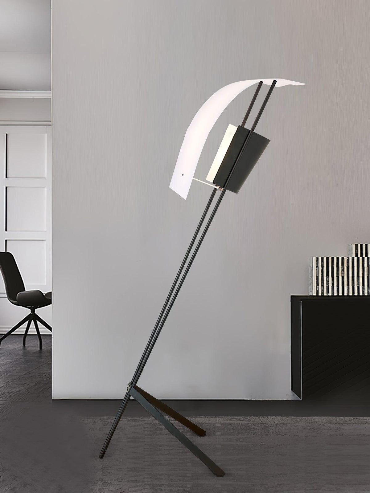 Ulvynil lampada da terra minimalista