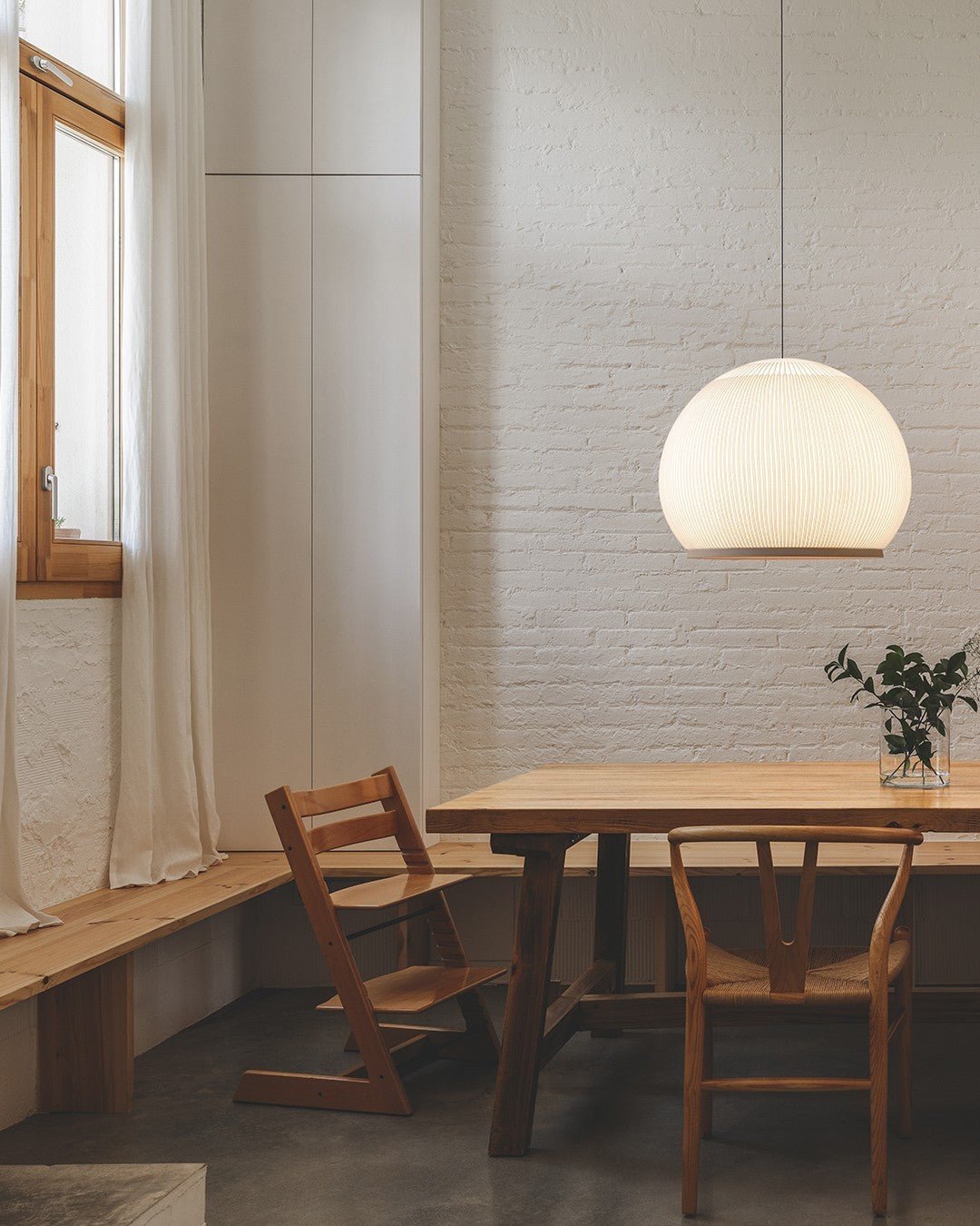 Lineiella lampada a sospensione in tessuto minimalista