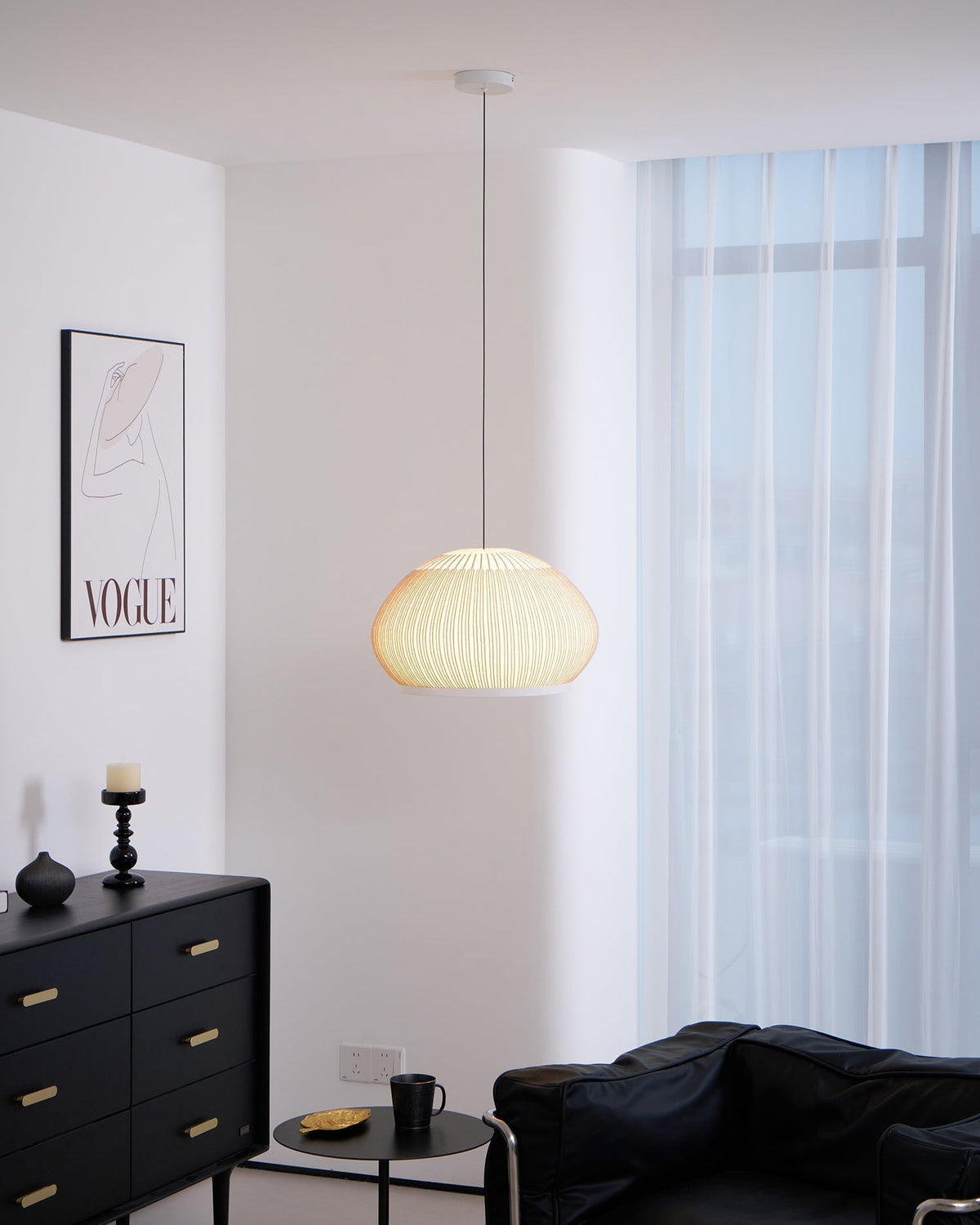 Lineiella lampada a sospensione in tessuto minimalista