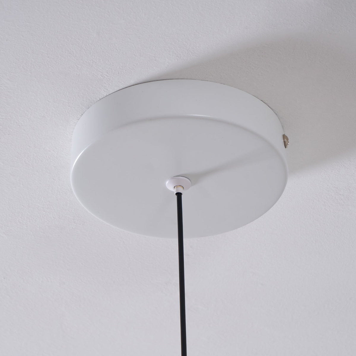 Lineiella lampada a sospensione in tessuto minimalista
