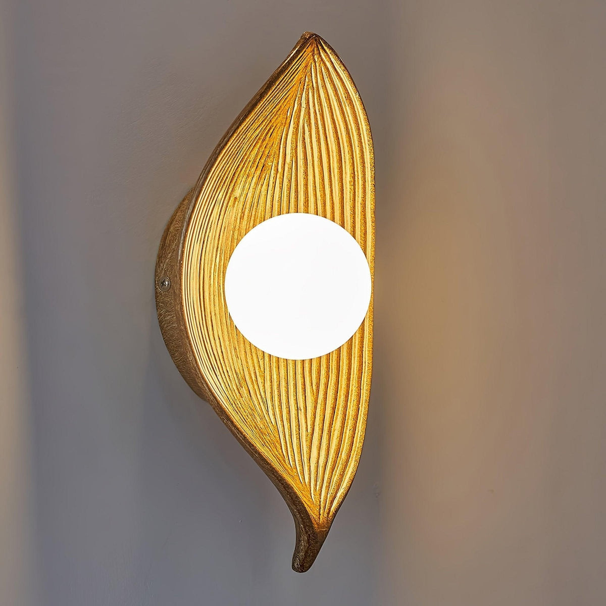 Lirixa lampada da parete in resina a foglia Canoe