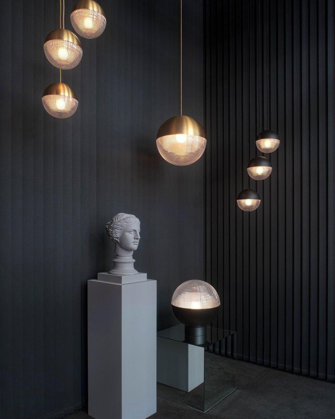 Kevelo lampada a sospensione ottone vetro moderna