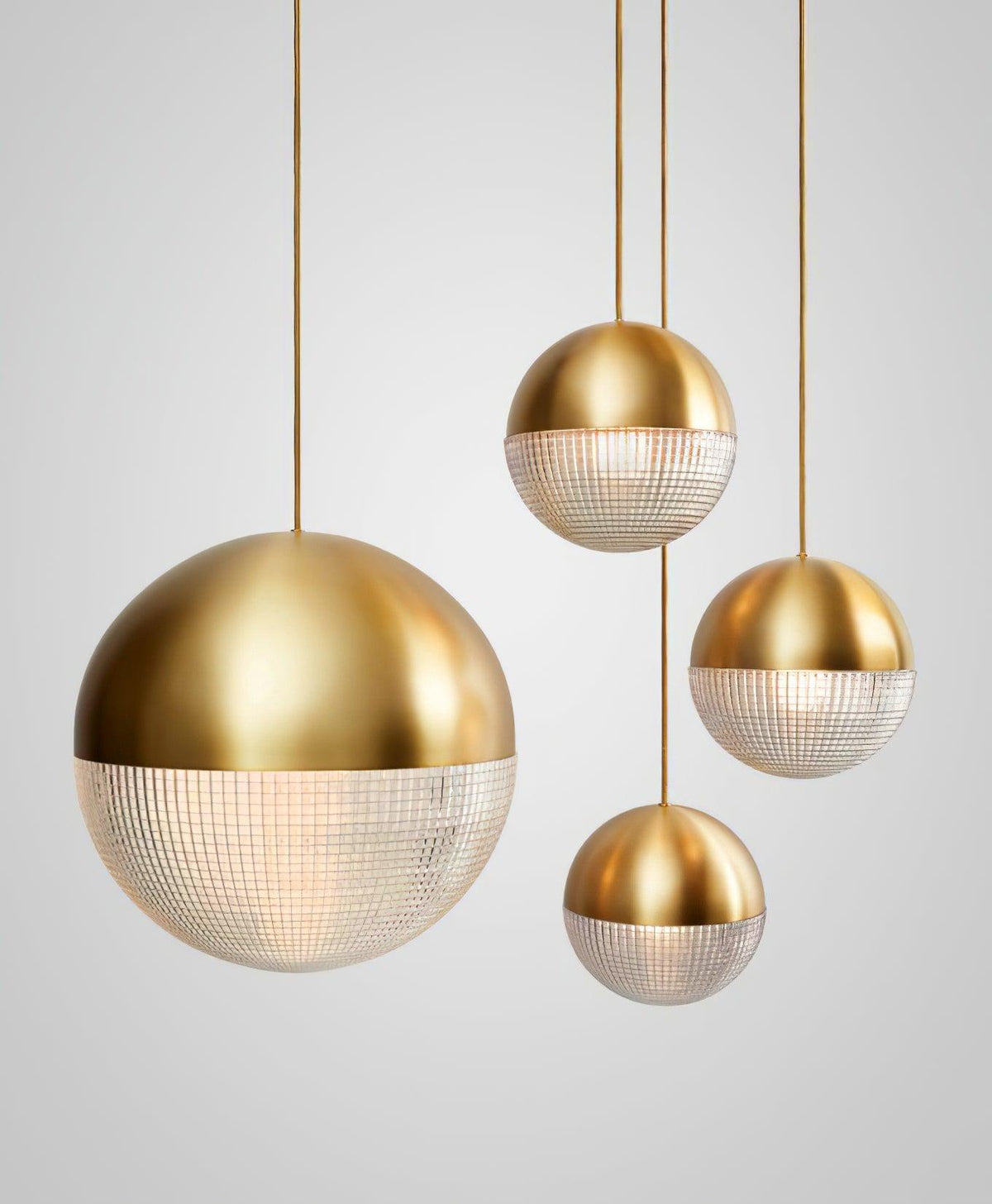 Kevelo lampada a sospensione ottone vetro moderna