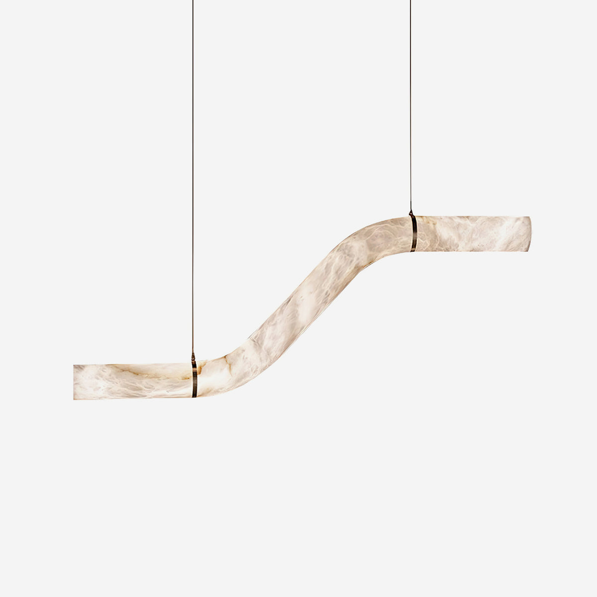 Liberty lampadario a striscia con silhouette curva in alabastro