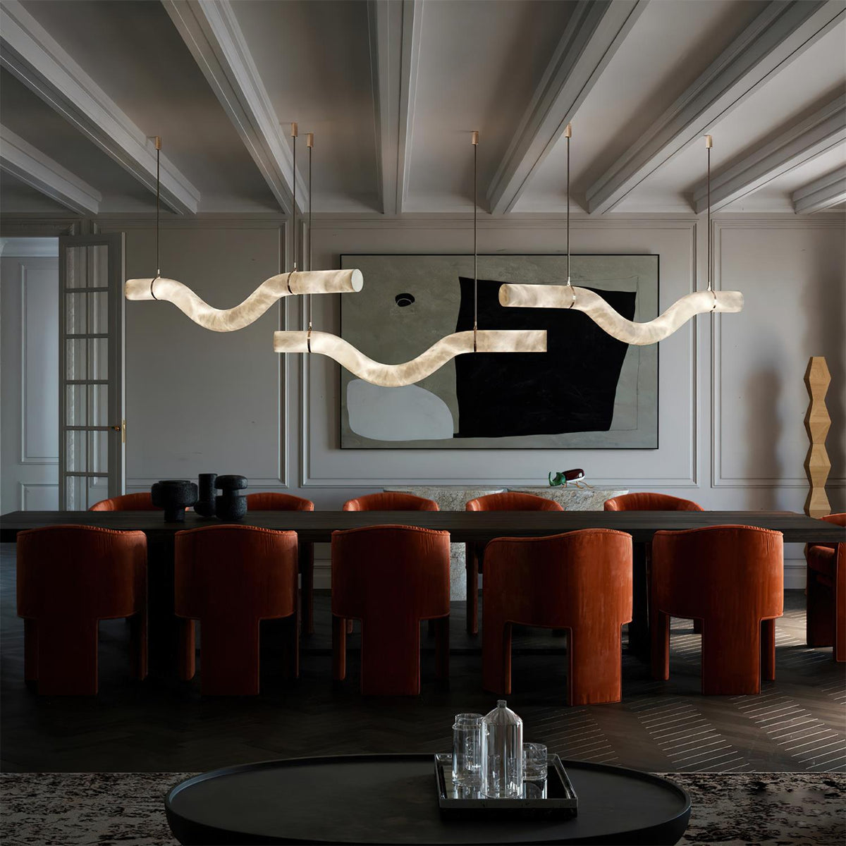 Liberty lampadario a striscia con silhouette curva in alabastro