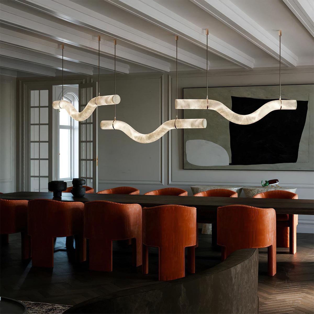 Liberty lampadario a striscia con silhouette curva in alabastro