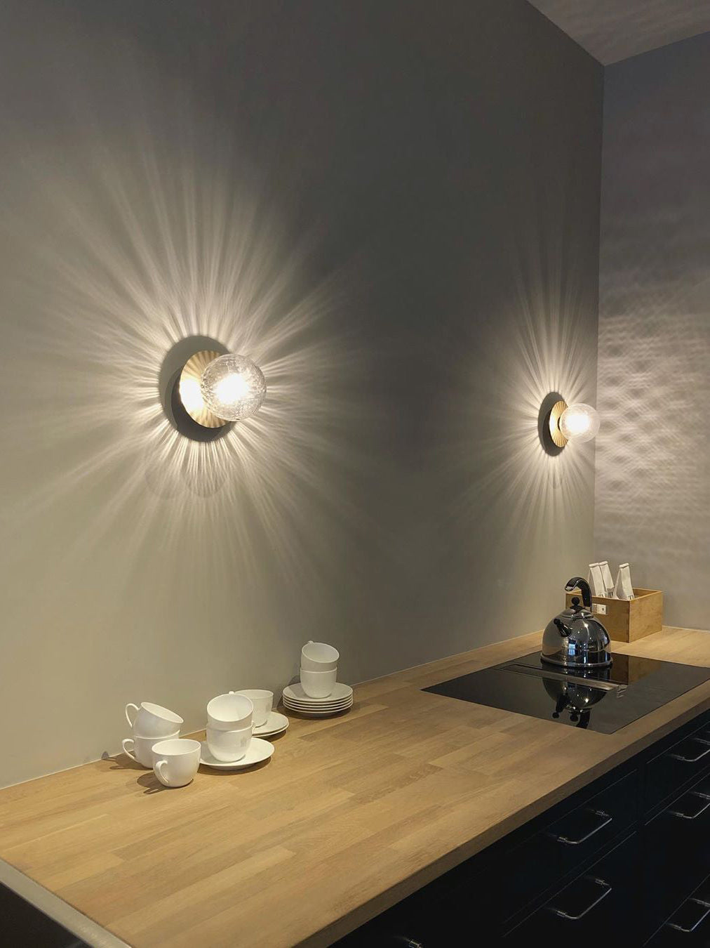 Nifte lampada da parete Disco sfera Globale minimalista