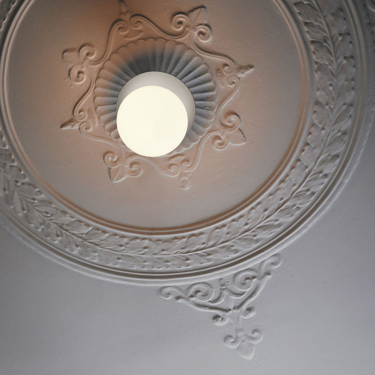 Nifte lampada da parete Disco sfera Globale minimalista