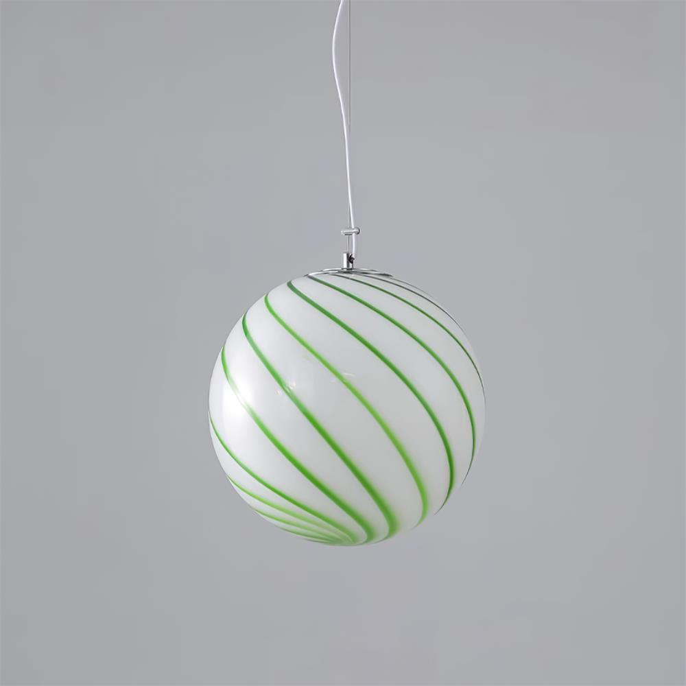 Kairo lampada a sospensione Globale in vetro con strisce verdi a spirale di colore verde a globo