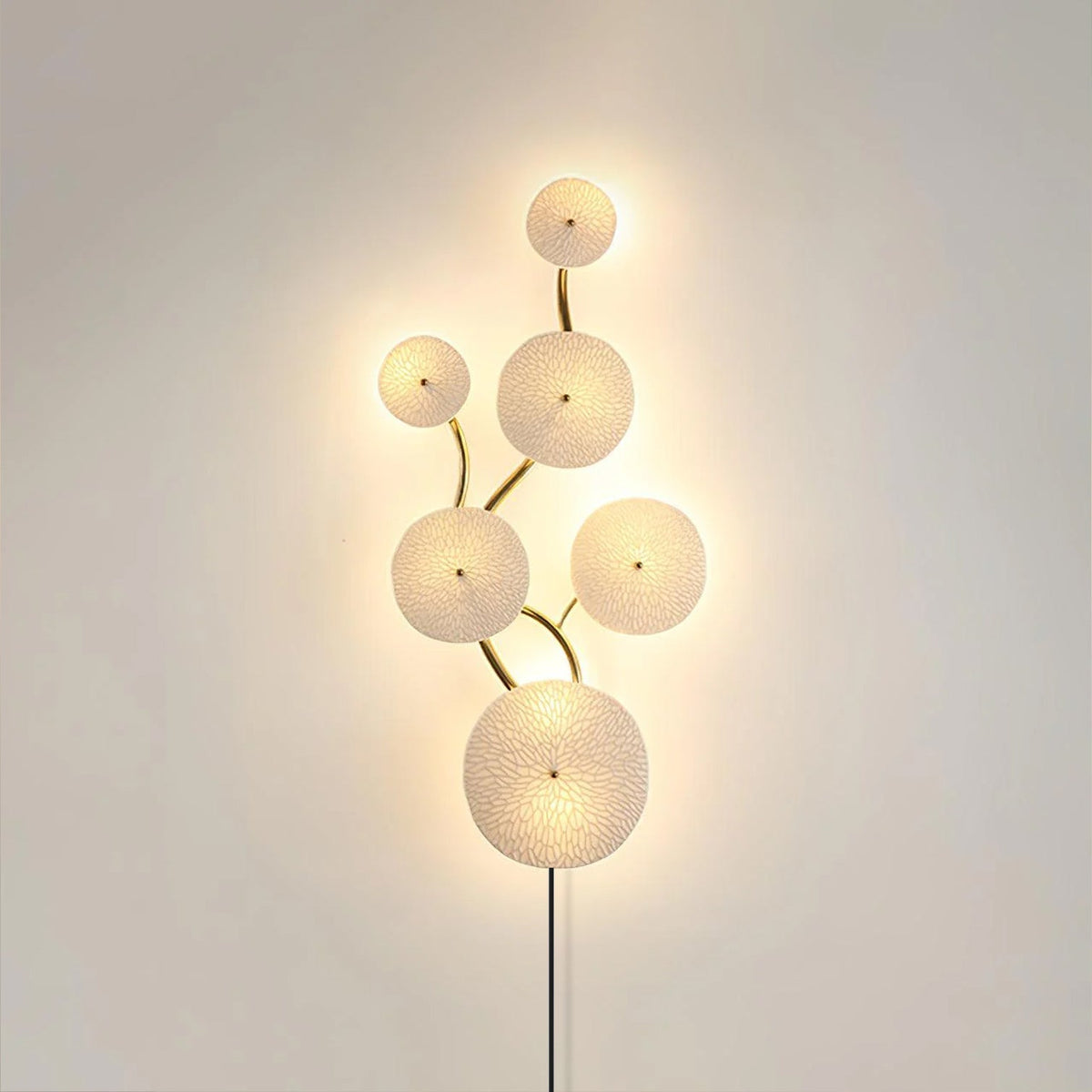 Lotus Petal lampada da parete con Spina floreale