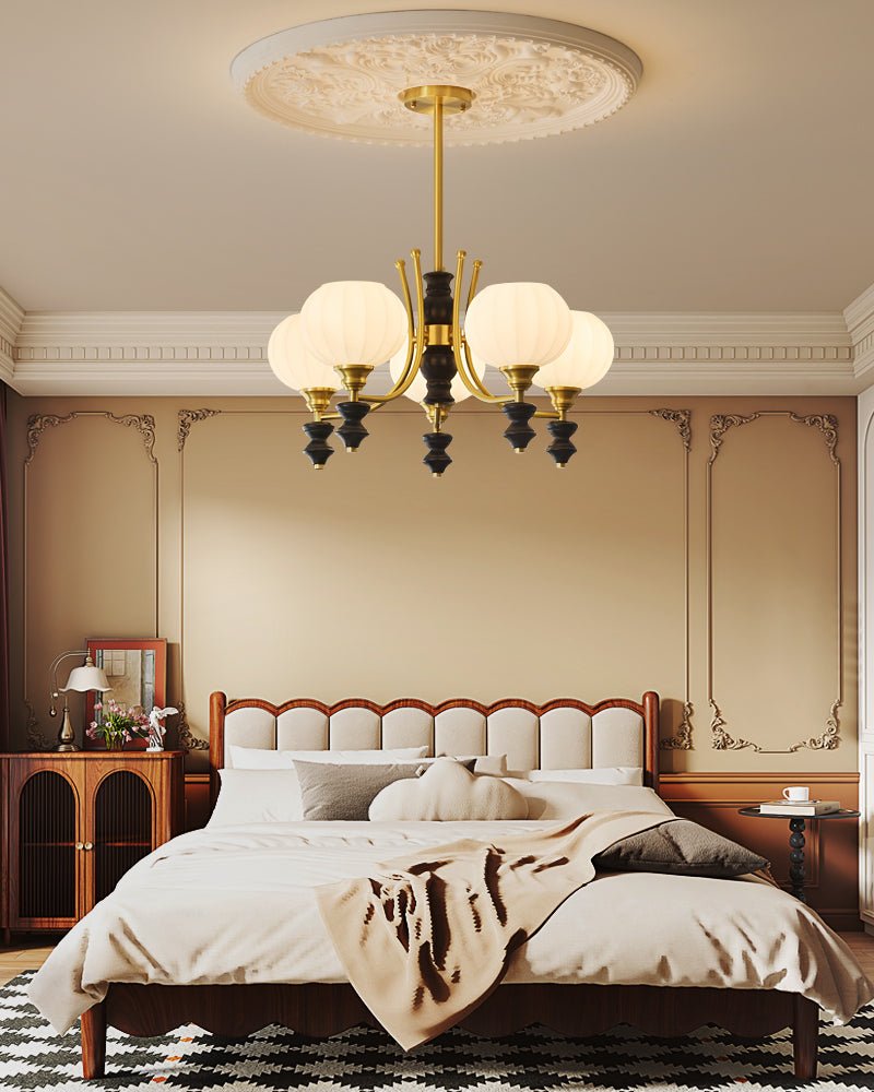 Zavenen lampadario Eleganza vintage in legno e ottone