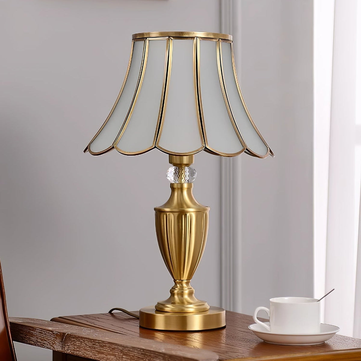 Valencia lampada da tavolo in ottone e vetro vintage