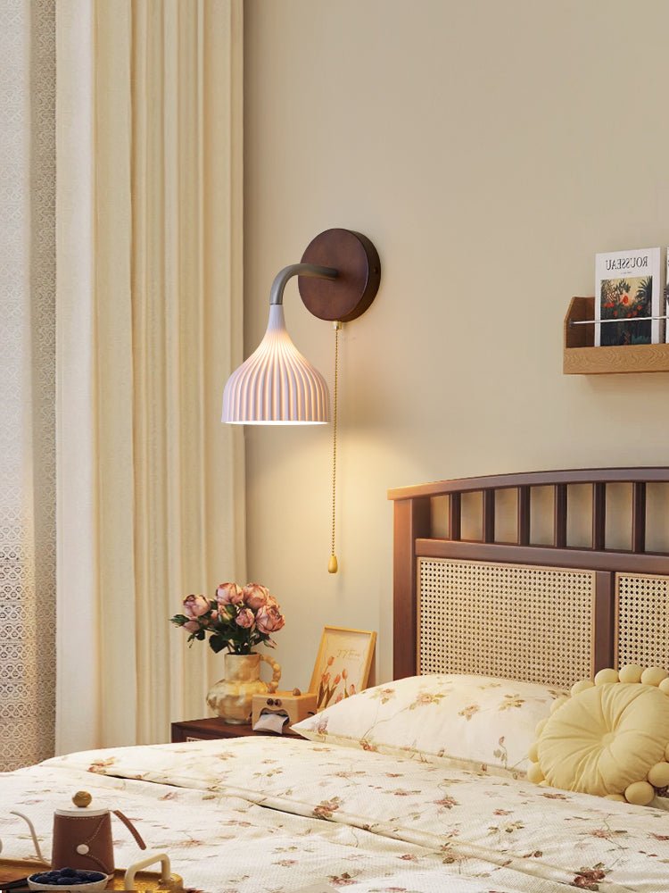Cimararae Elegance lampada da parete in legno classico