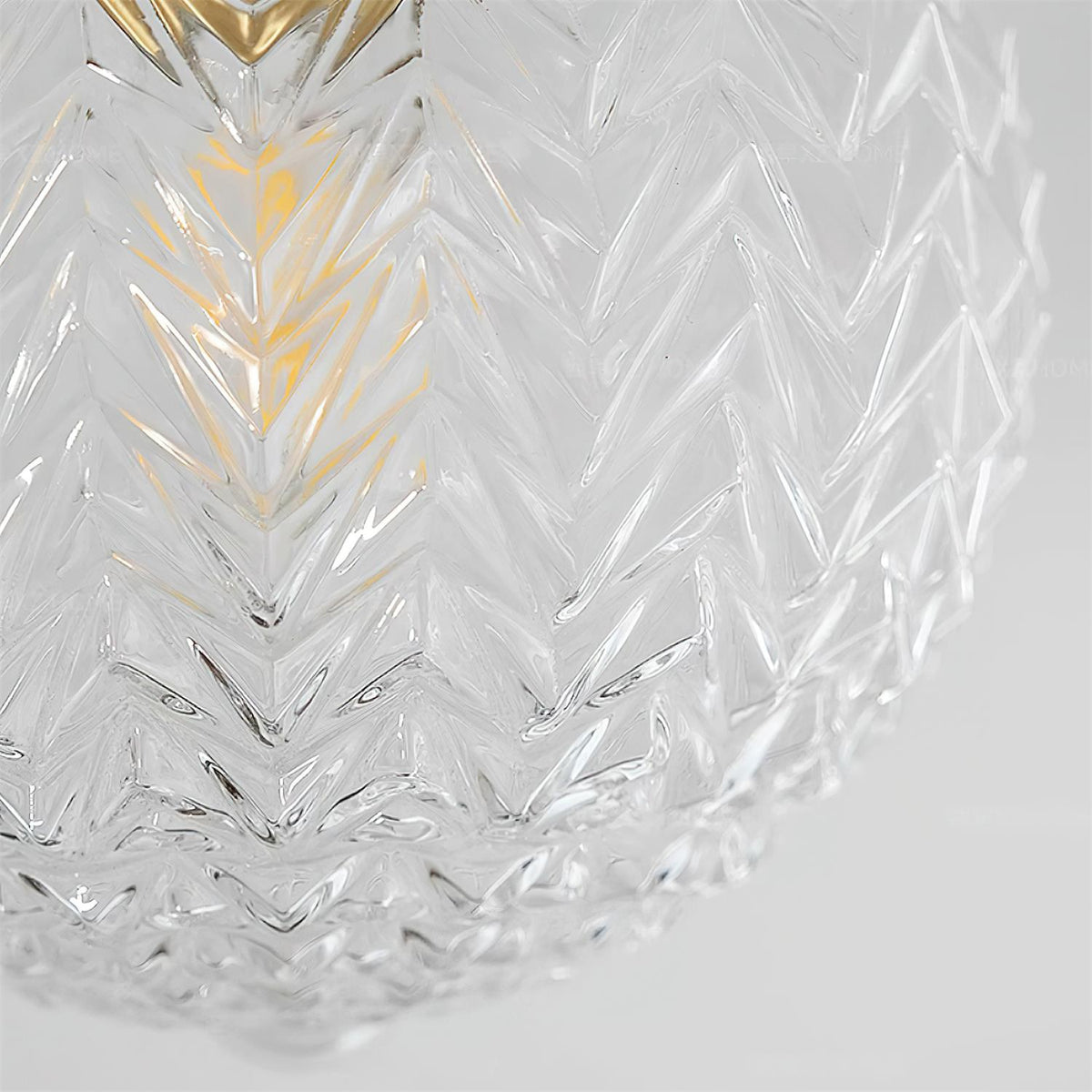 Lampada da soffitto in vetro chiaro, rosone in ottone e paralume sferico in legno noce