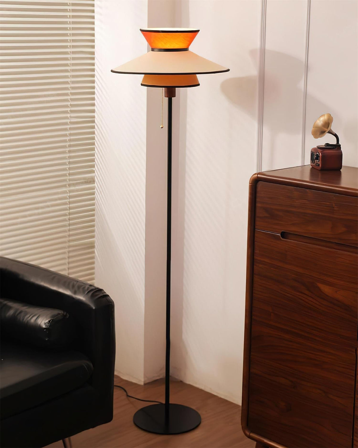 Oreliriella lampada da terra