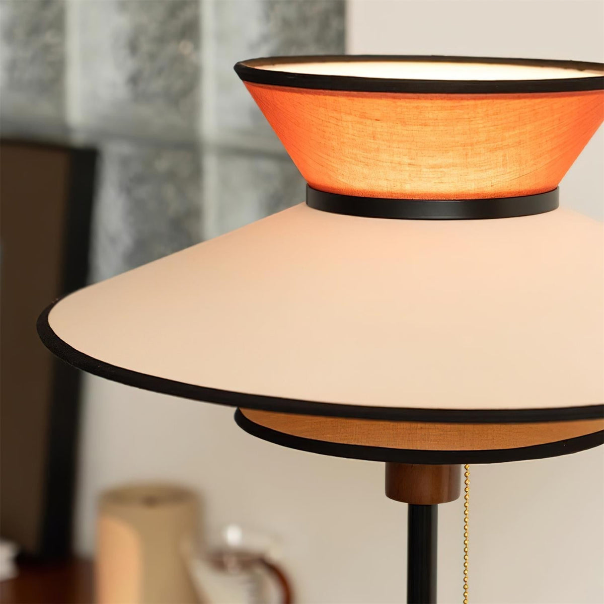 Oreliriella lampada da terra