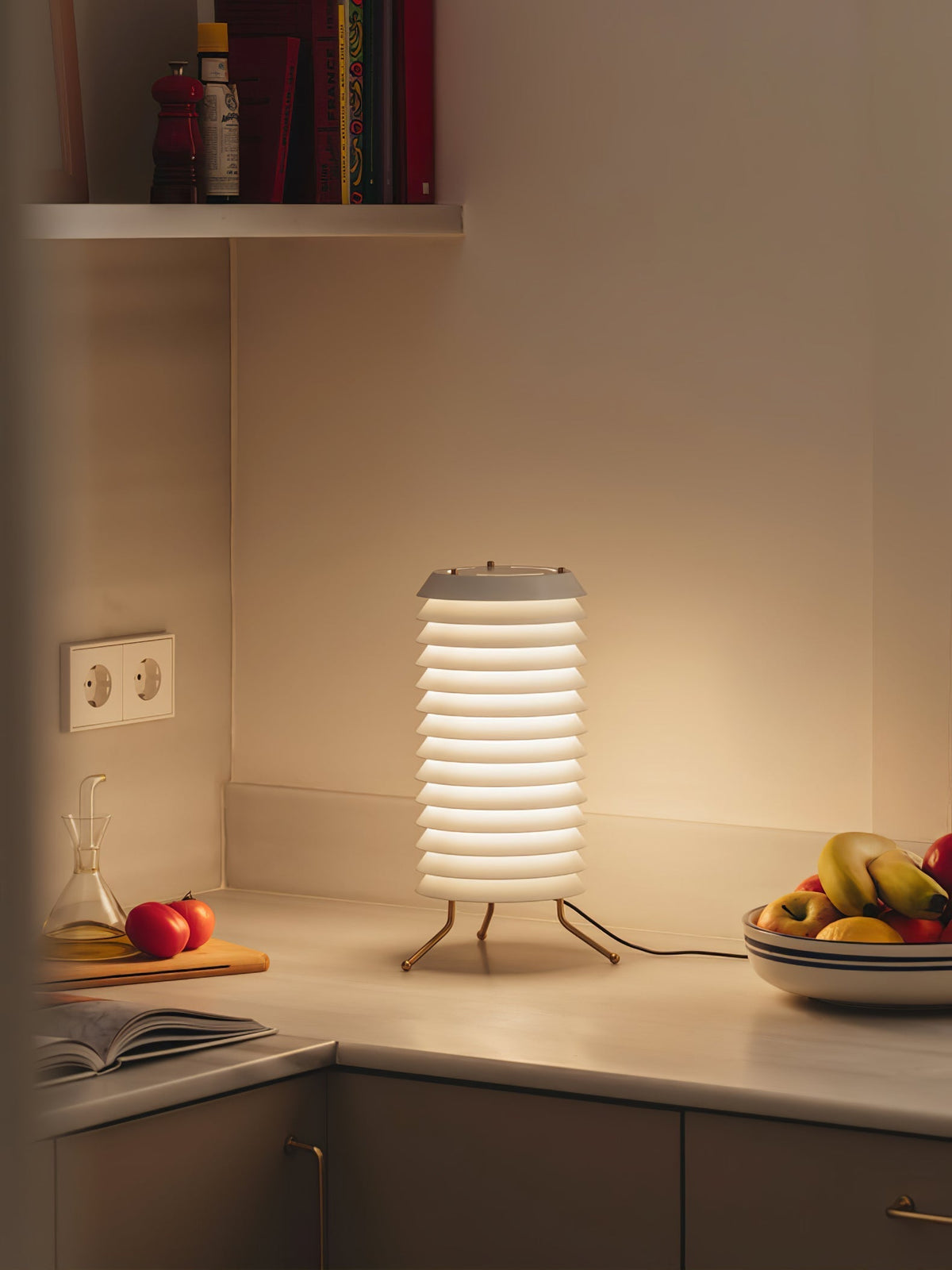 Orelelette lampada da tavolo Lattice Scandina