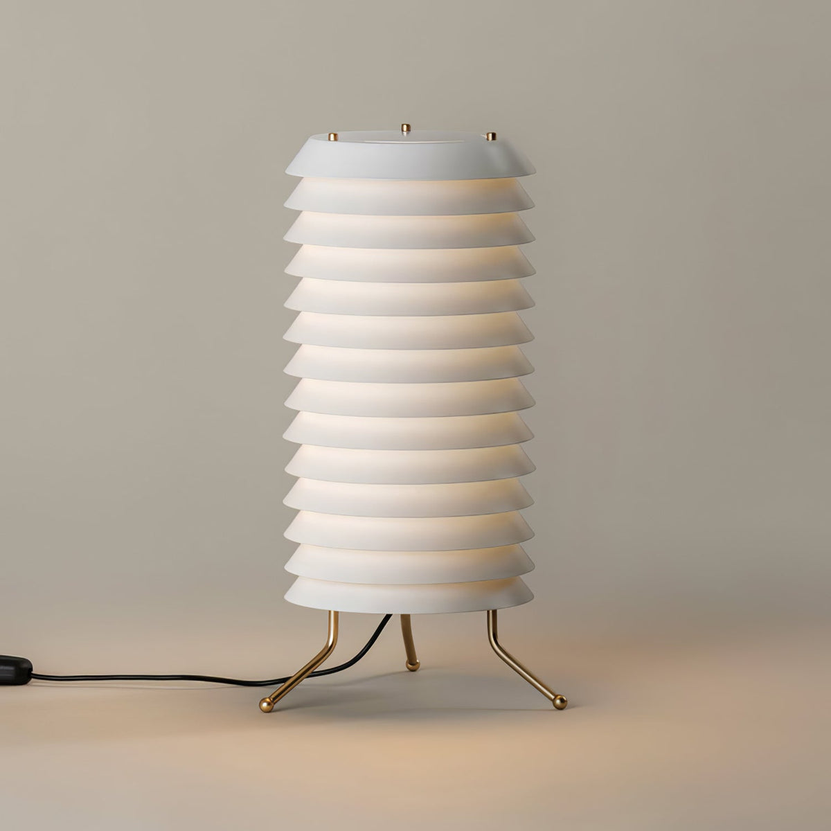 Orelelette lampada da tavolo Lattice Scandina