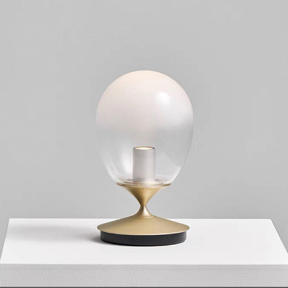 Unex lampada da tavolo in vetro oro artistico