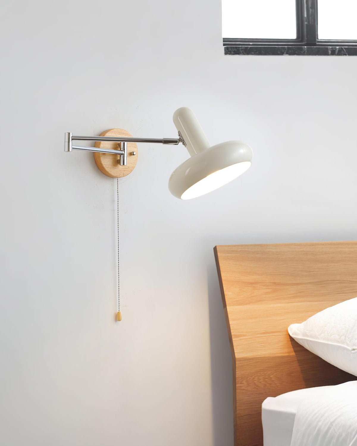 Lampada da parete a braccio girevole con paralume arrotondato e catena di estrazione, stile moderno retrò