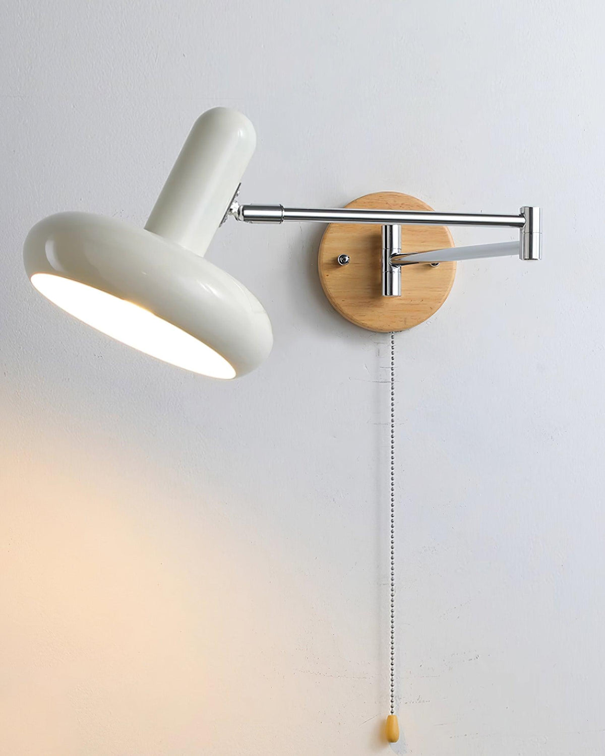 Lampada da parete a braccio girevole con paralume arrotondato e catena di estrazione, stile moderno retrò