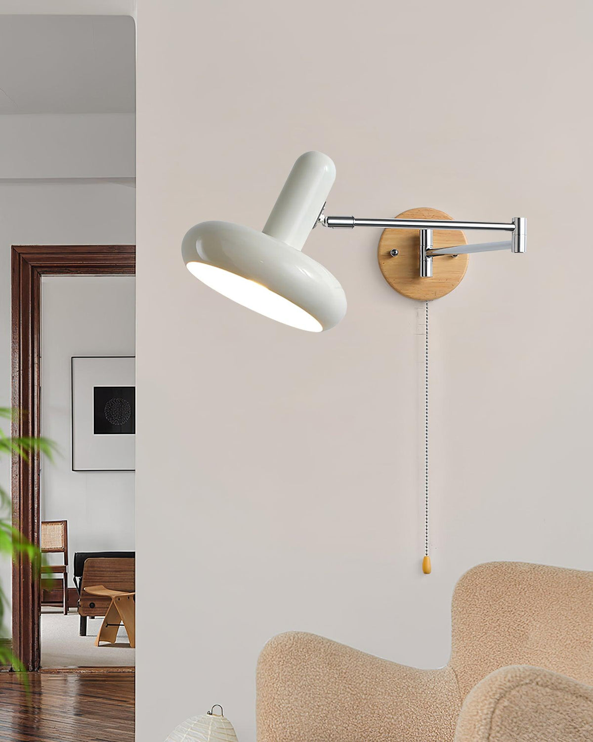 Lampada da parete a braccio girevole con paralume arrotondato e catena di estrazione, stile moderno retrò