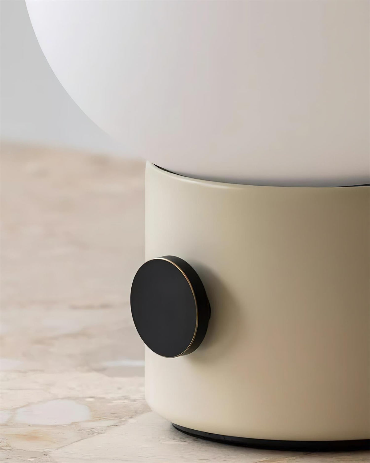 Velaaya lampada da tavolo