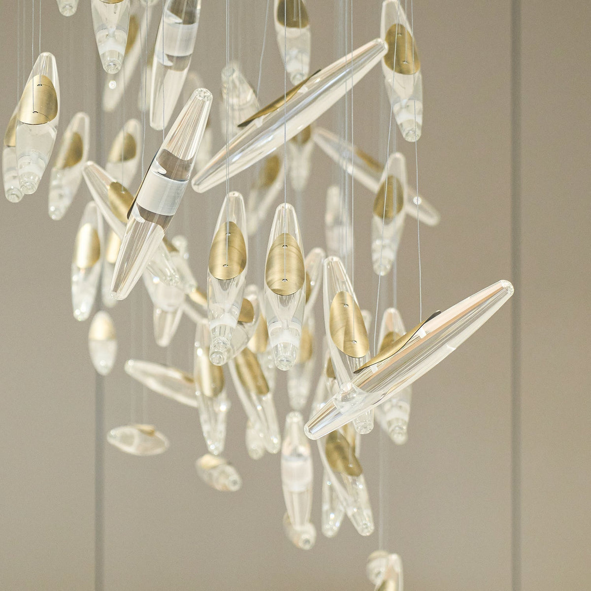 Hylor lampadario Luxury Moonlight Whispers in vetro