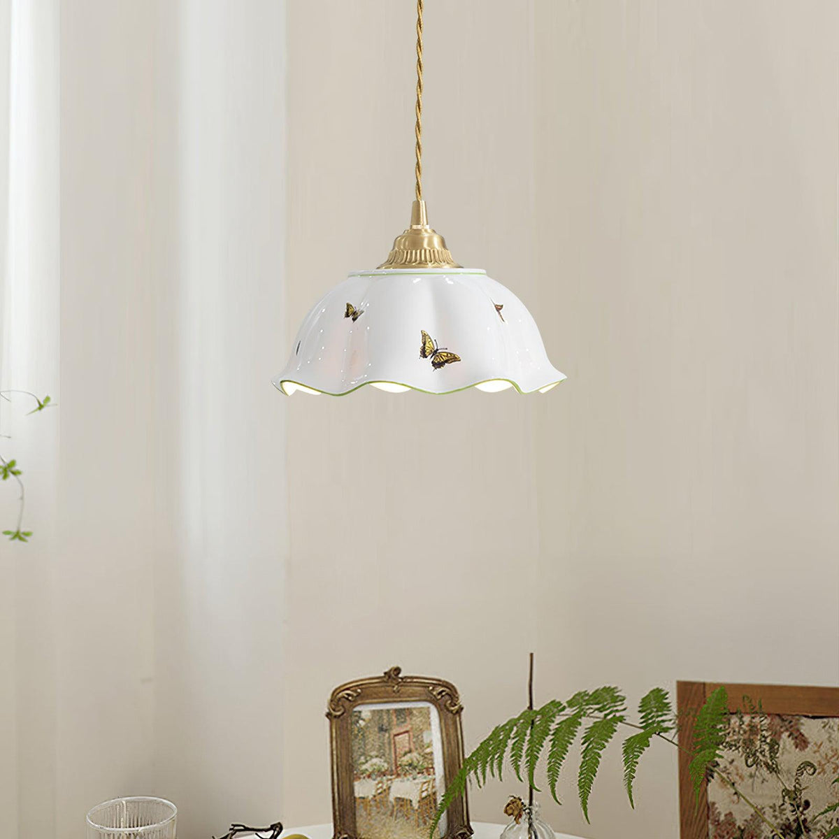 Lumina lampada a sospensione in Ceramica con petali e Farfalle vintage