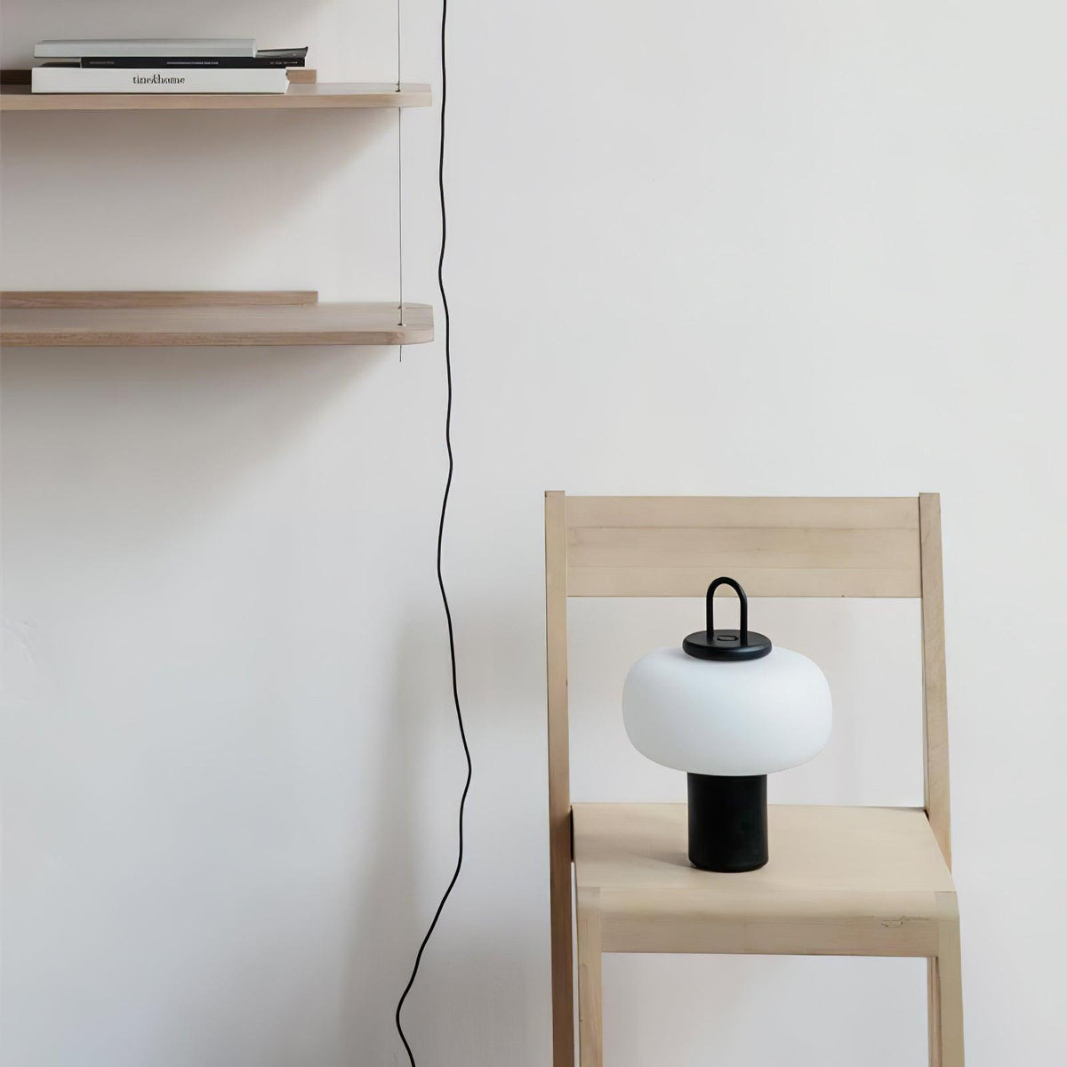 Reveny lampada da tavolo minimalista