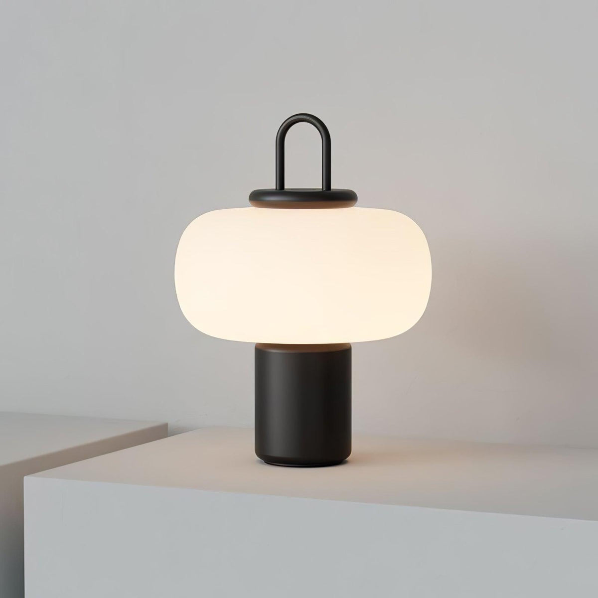 Reveny lampada da tavolo minimalista