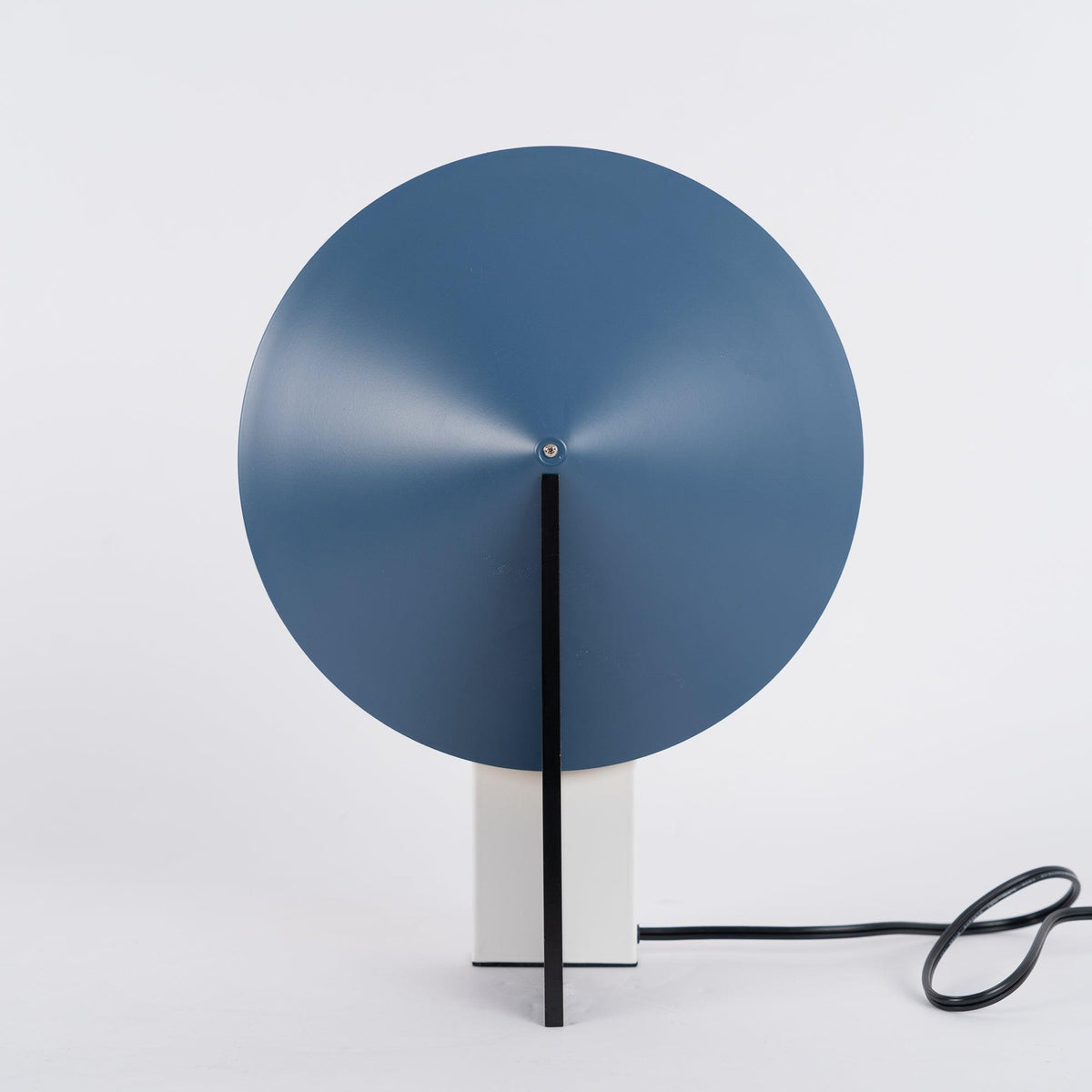 Cis lampada da tavolo minimalista