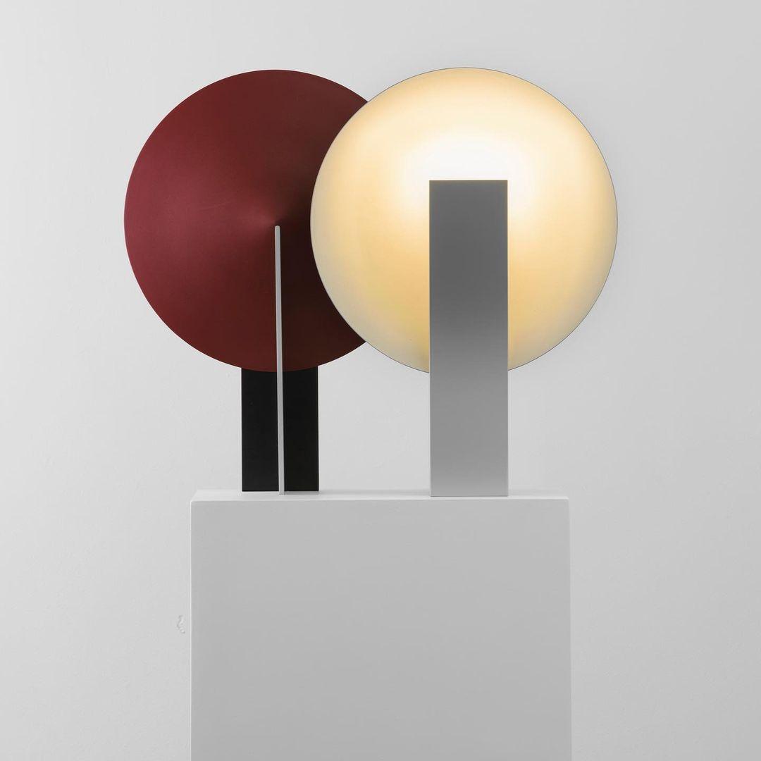 Cis lampada da tavolo minimalista