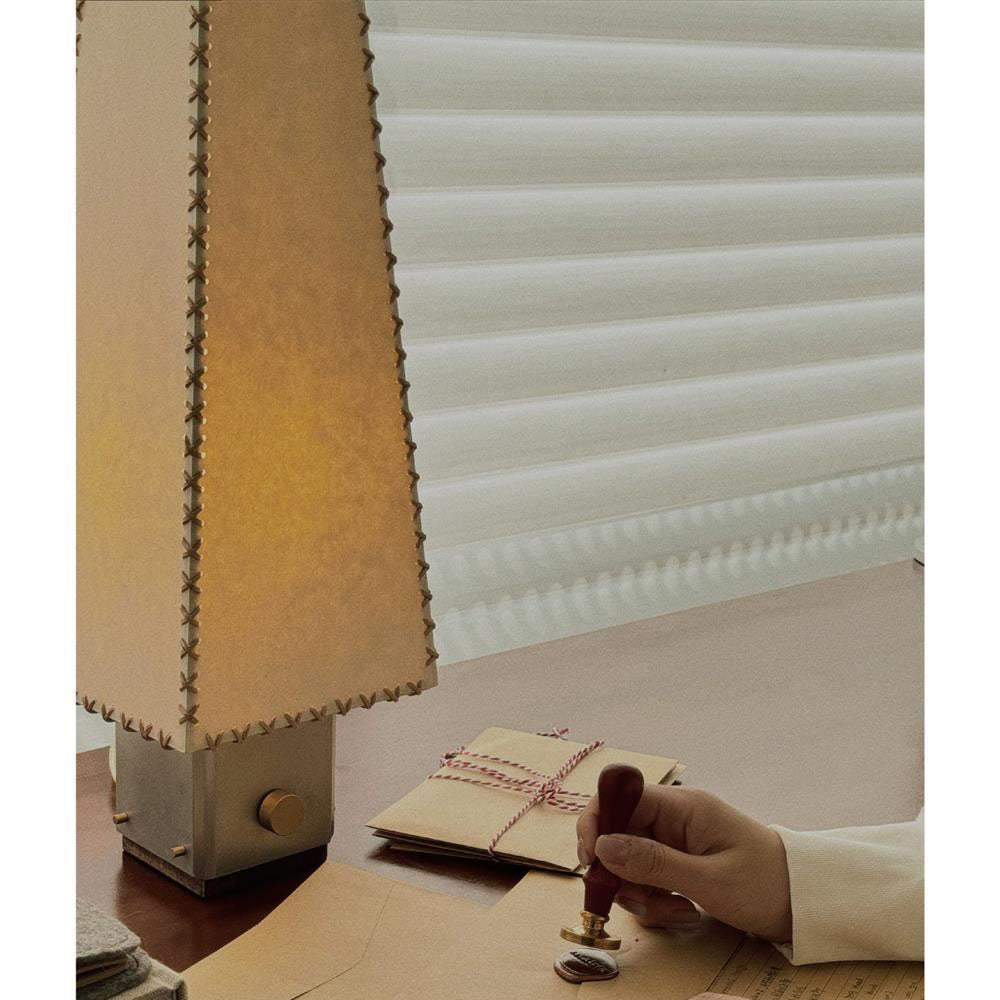 Stitcher lampada da tavolo