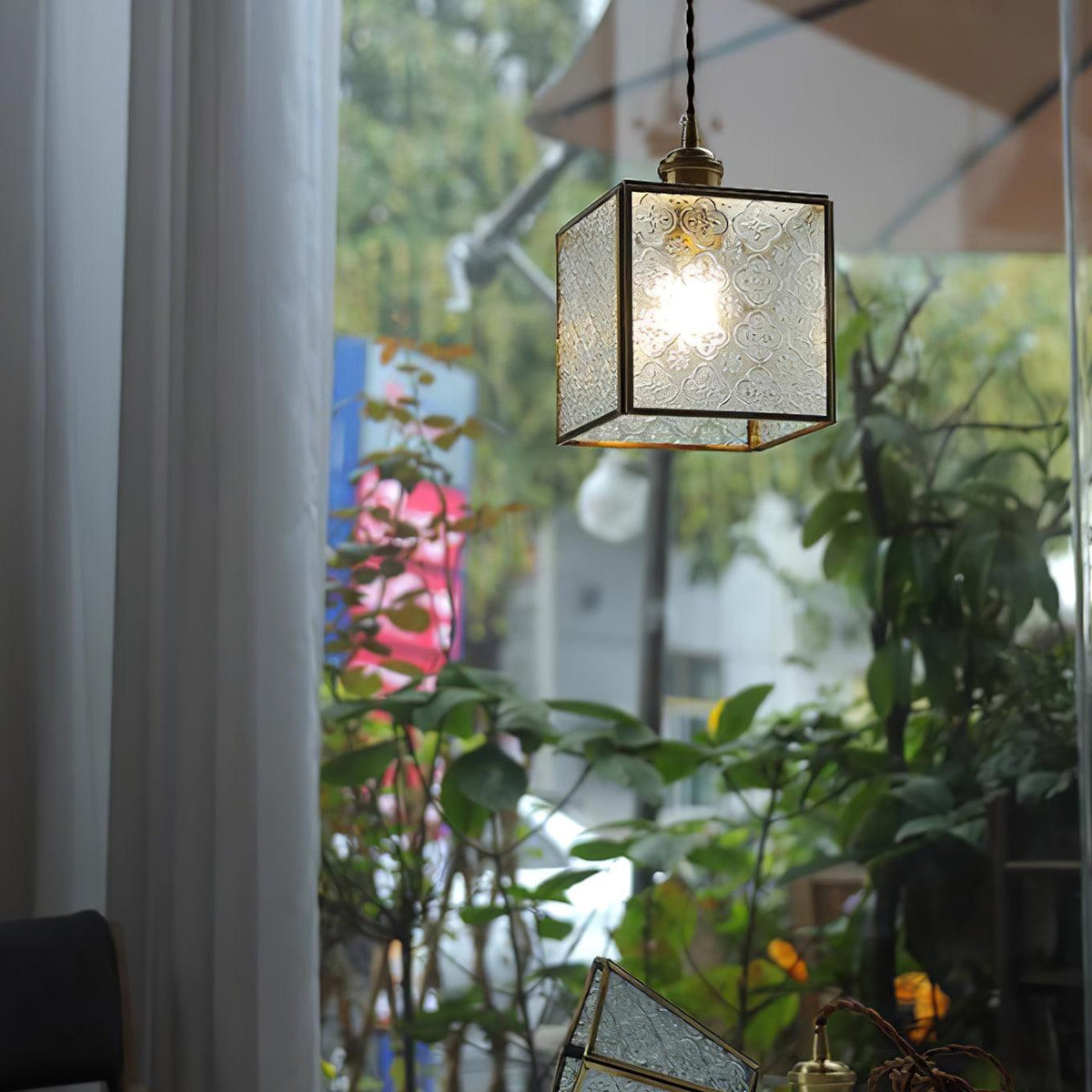 Arvane lampada a sospensione elegante in ottone e vetro