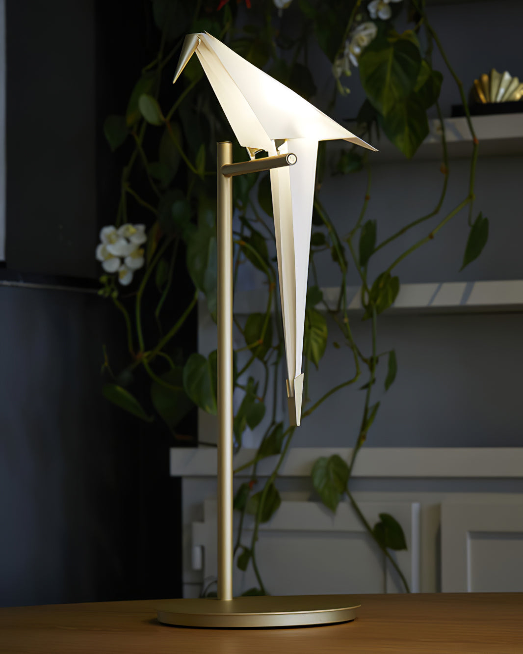 Kaelora lampada da tavolo contemporanea