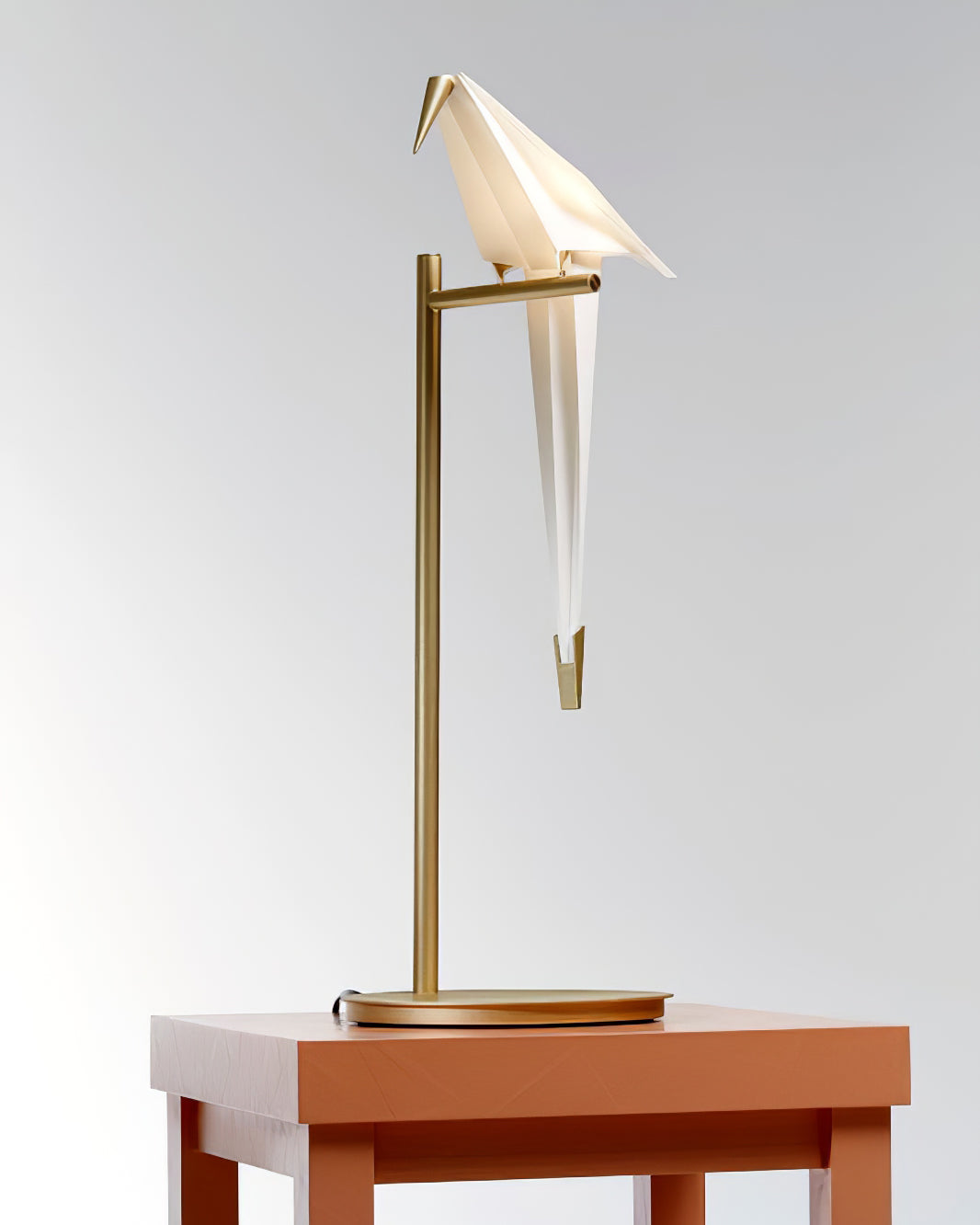 Kaelora lampada da tavolo contemporanea