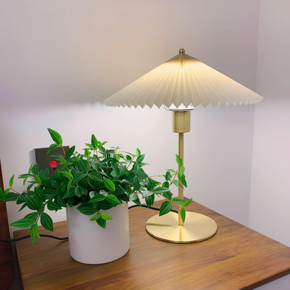 Camirir lampada da tavolo a Parasole Pleatato