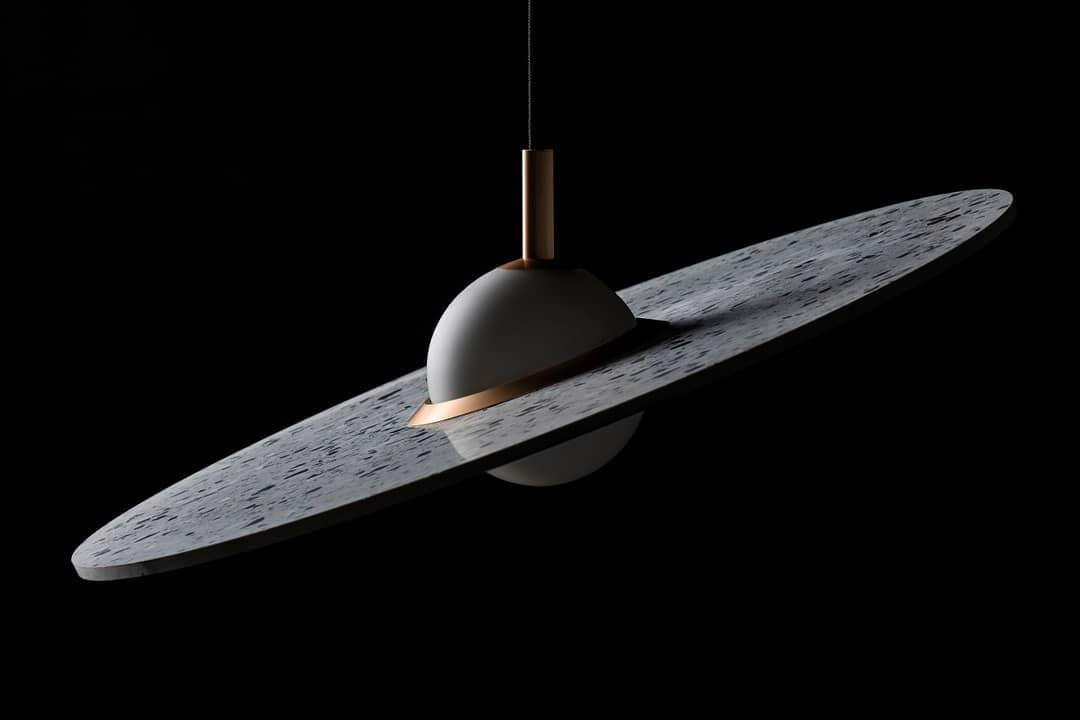 Elaiira lampada a sospensione Planet per soggiorno