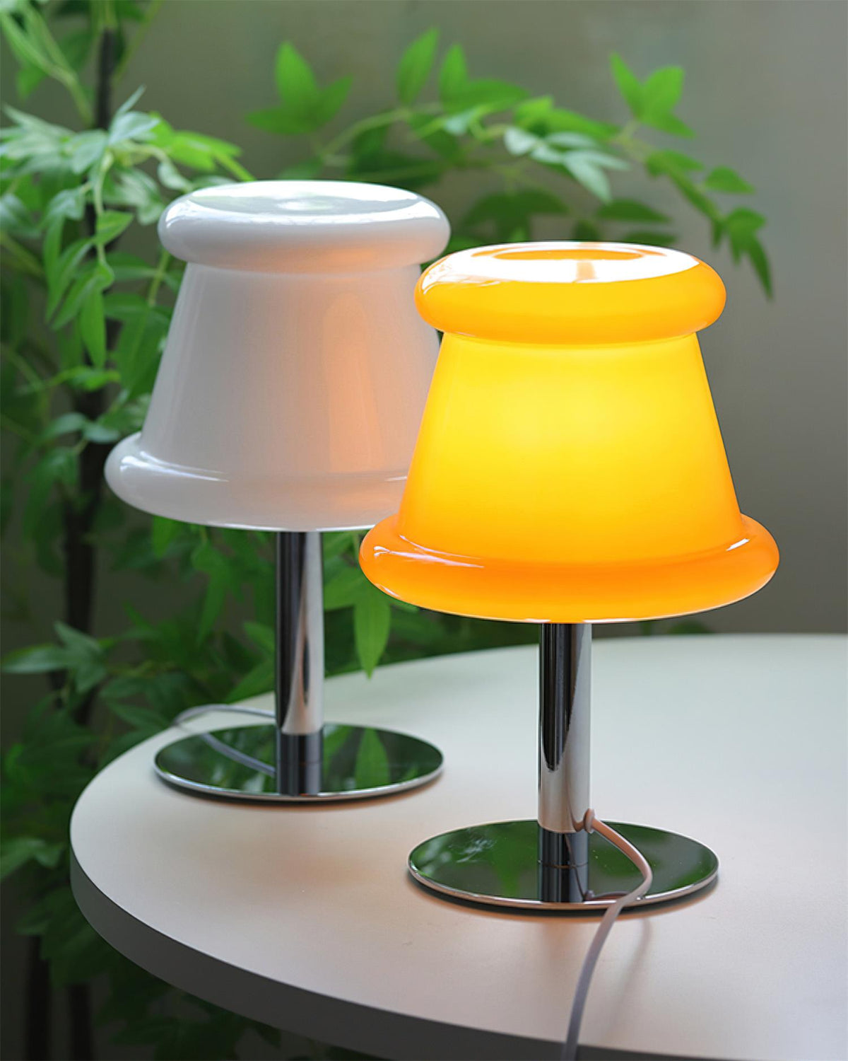 Amber lampada da tavolo