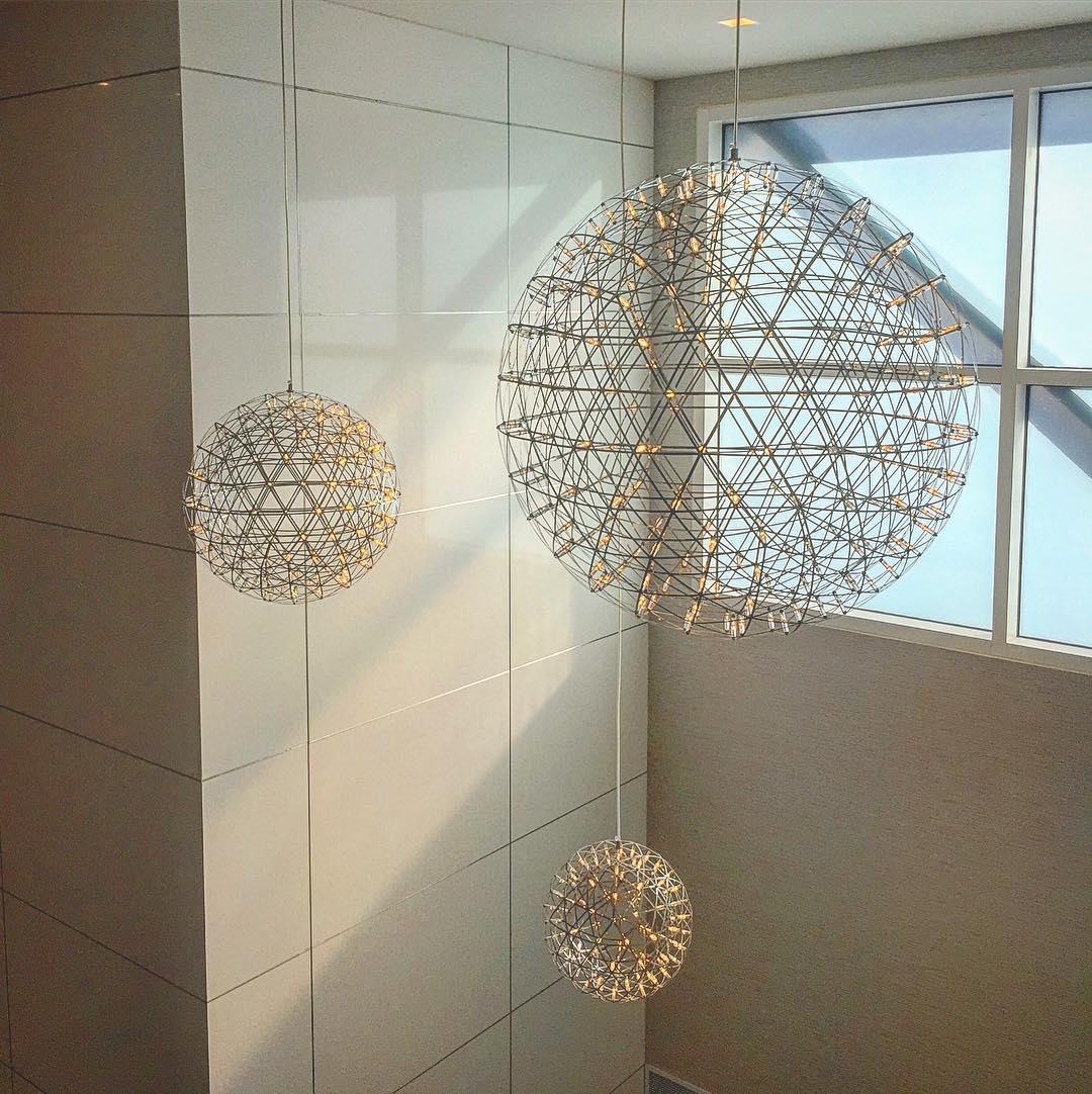 Sylvarin lampada a sospensione con sfera scintillante in oro