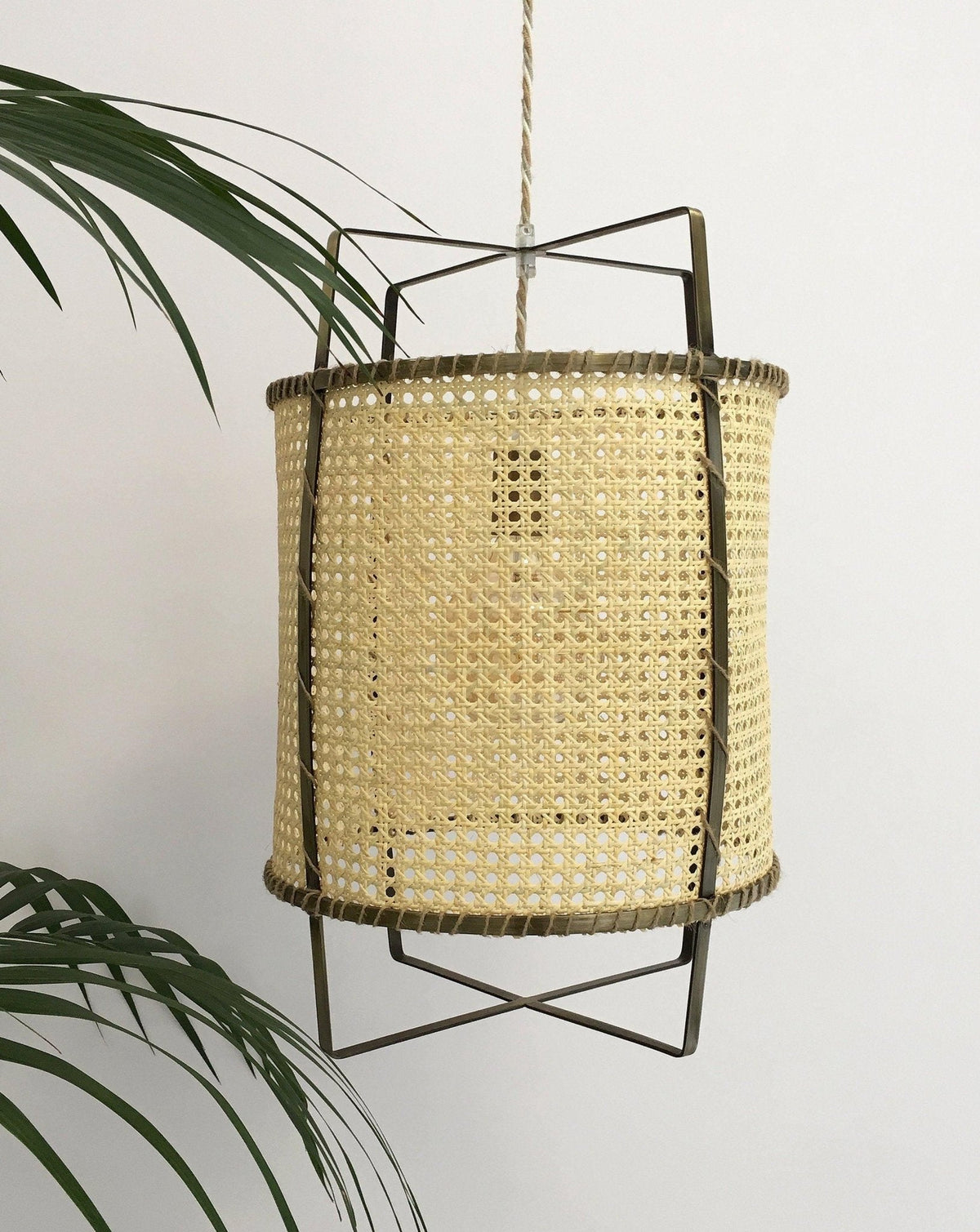 Kevis lampada a sospensione Struttura metallica in canna di rattan stile industriale