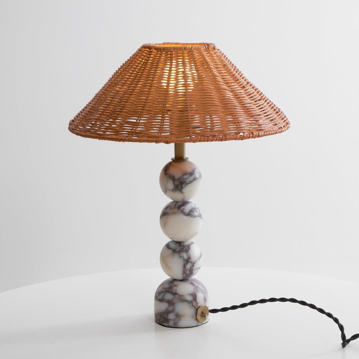 Rate lampada da tavolo