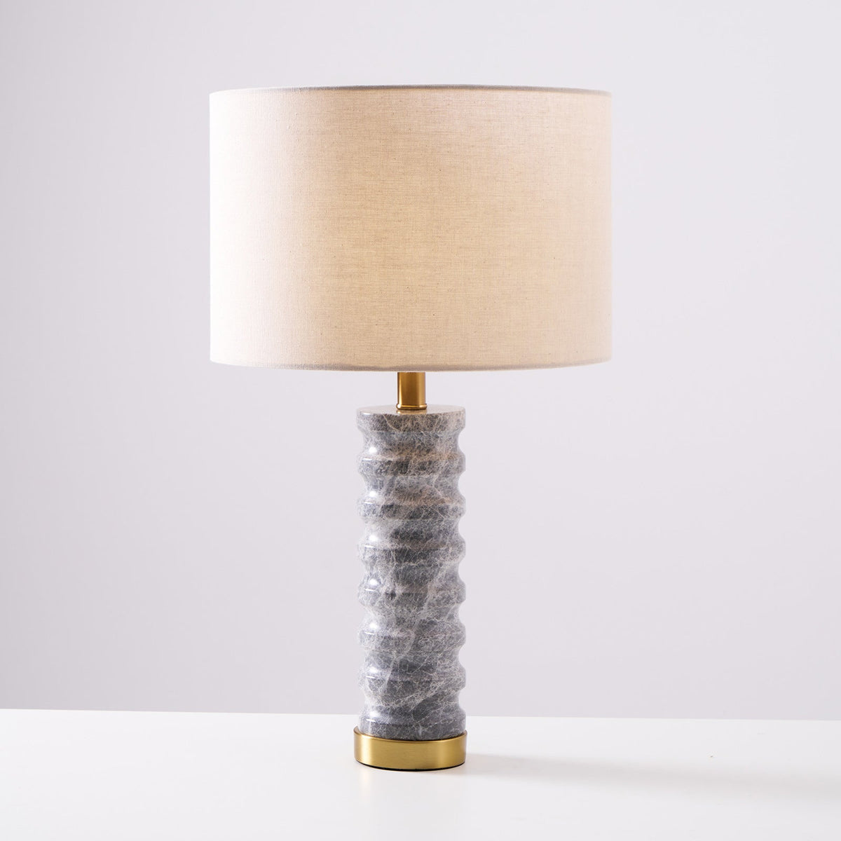 Petirielle lampada da tavolo in Pietra moderna
