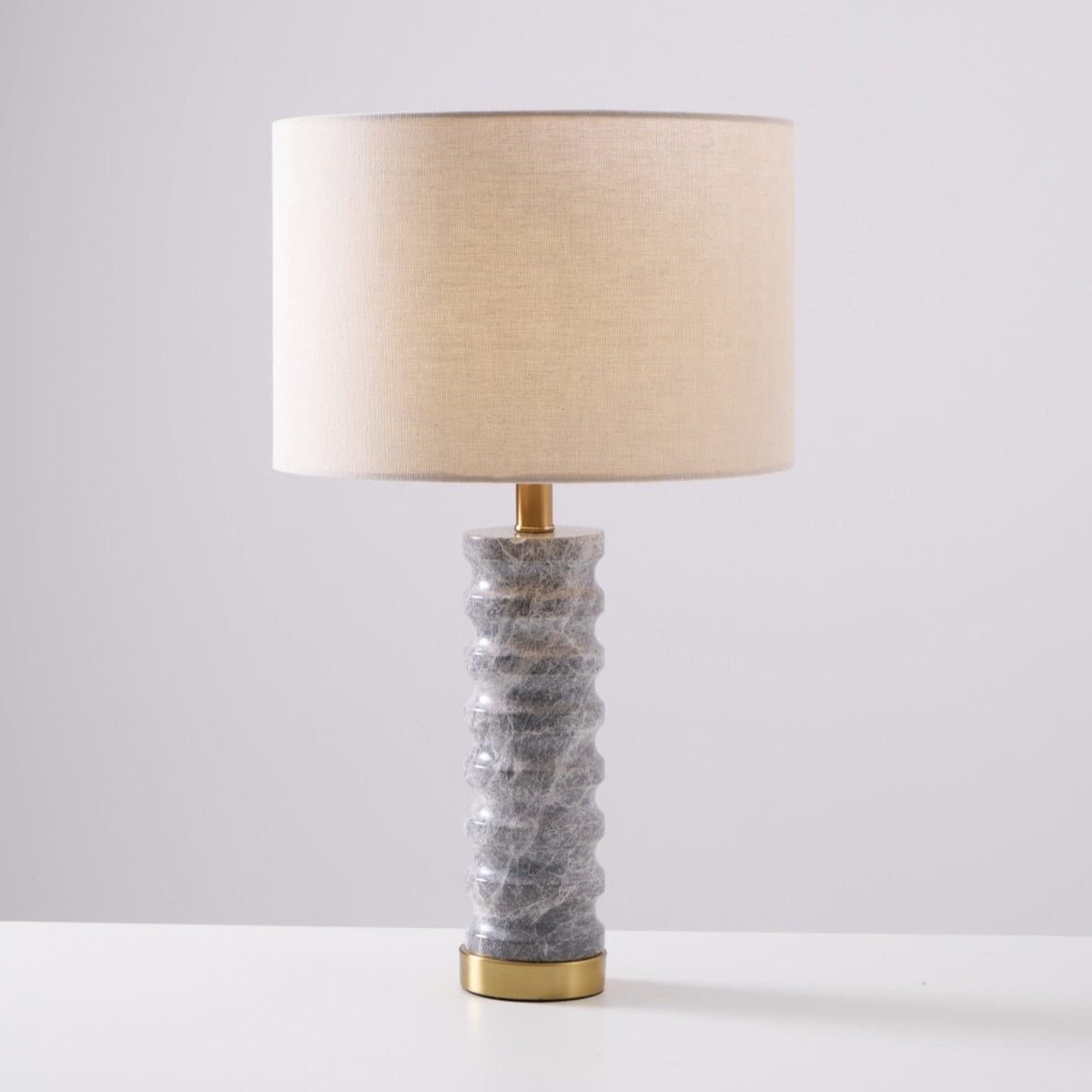 Petirielle lampada da tavolo in Pietra moderna