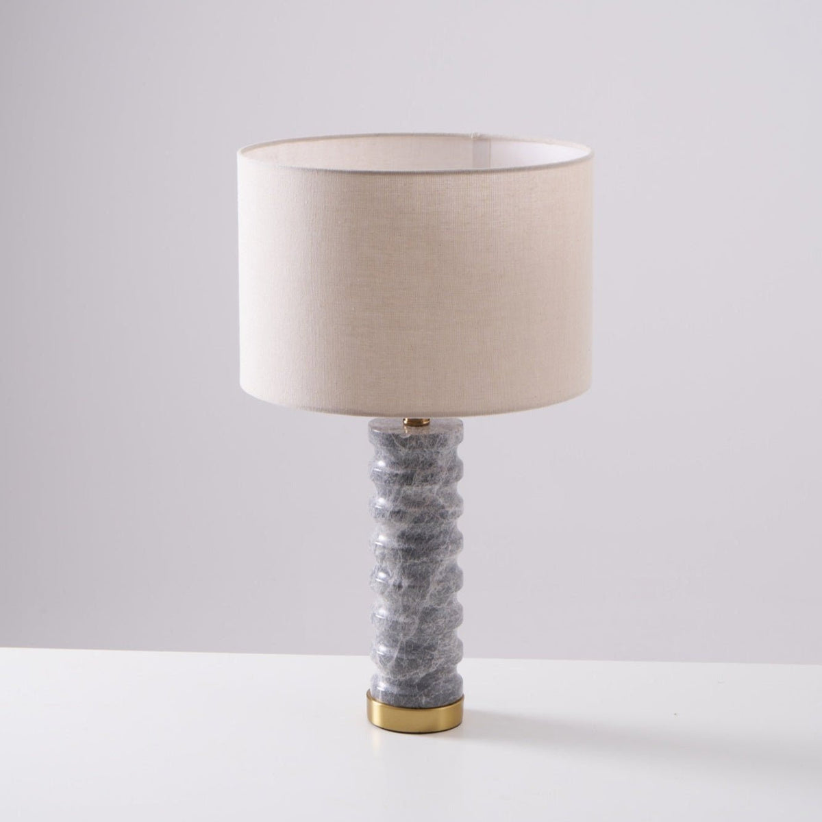 Petirielle lampada da tavolo in Pietra moderna